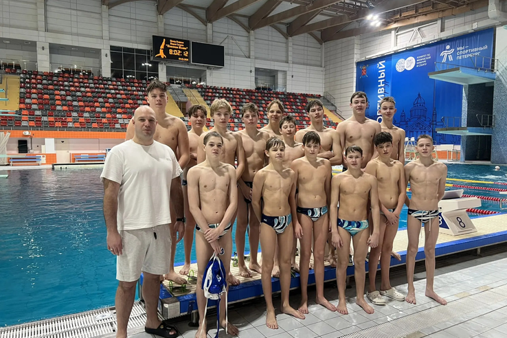 Сборная команда Ленинградской области  по водному поло проводит учебно‑тренировочное мероприятие.