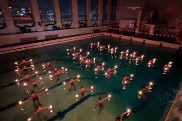 Традиционный  новогодний вечер для  для спортсменов отделений плавания и синхронного плавания  прошел в Гатчине.