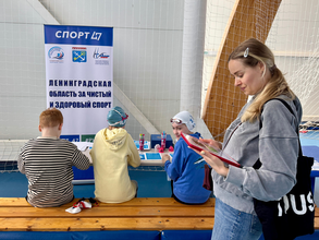 В рамках соревнований по плаванию и синхронному плаванию состоялись образовательные мероприятия по антидопинговой тематике.