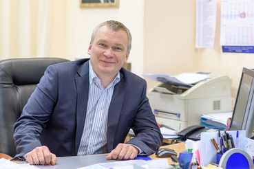 Поздравляем с днём рождения  Михаила Николаевича Макарова !