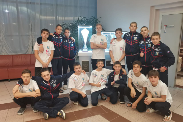 Севастопольские ватерполисты познакомились с историей водного поло в Киришах