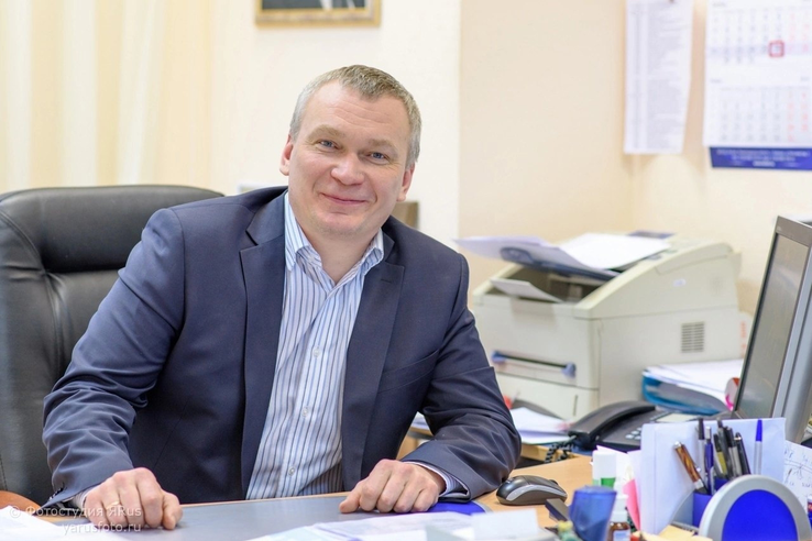 Поздравляем с днём рождения  Михаила Николаевича Макарова !